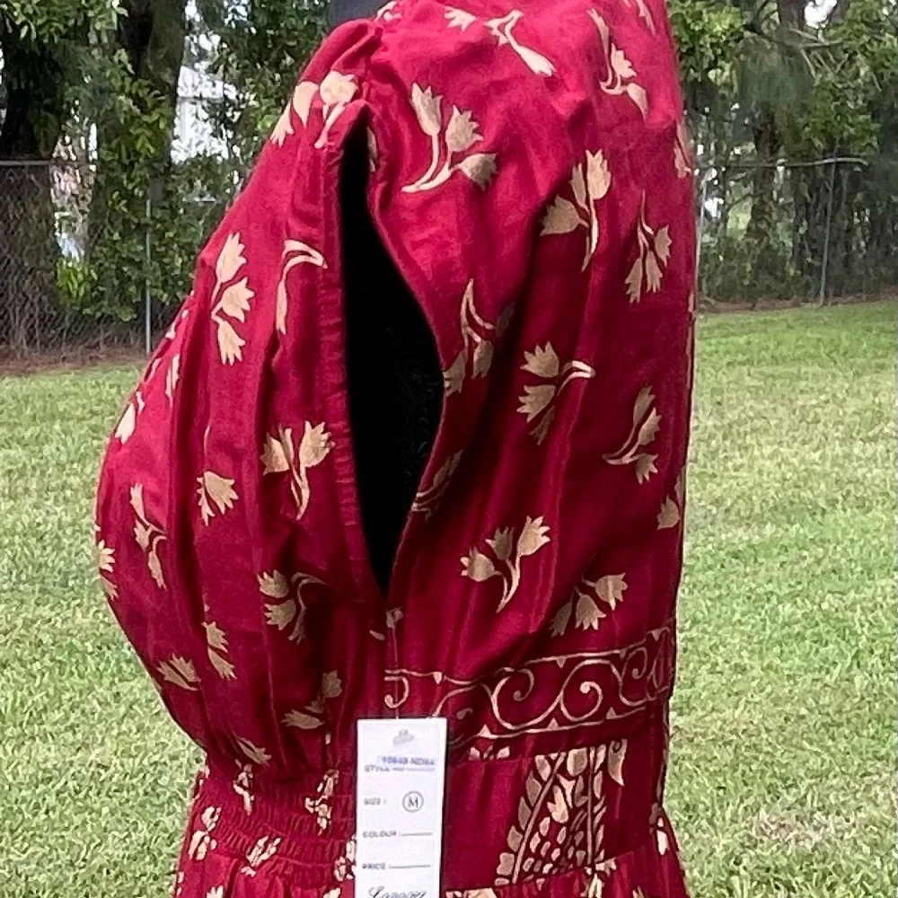 Lapogee  Dress Womens Medium Red and Gold Boho Maxi Floral Print. Sz.Medium - Picture 3 of 8